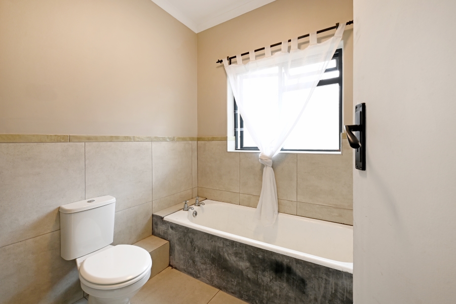 To Let 5 Bedroom Property for Rent in Newlands Western Cape